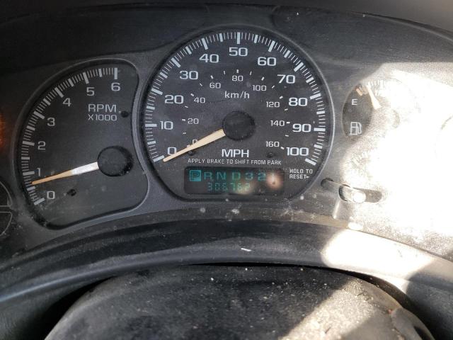 Photo 9 from auction – 2002 CHEVROLET SILVERADO with VIN 2GCEK19T721255237