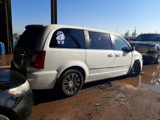 Photo 3 from auction – 2014 CHRYSLER TOWN & COU with VIN 2C4RC1HGXER109083