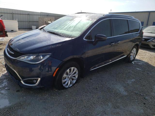 CHRYSLER PACIFICA T 2018 with VIN 2C4RC1BG1JR279688 - Photo from auction