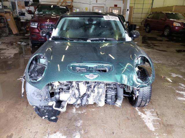 Photo 5 from auction – 2016 MINI COOPER S with VIN WMWXP7C59G2A43650