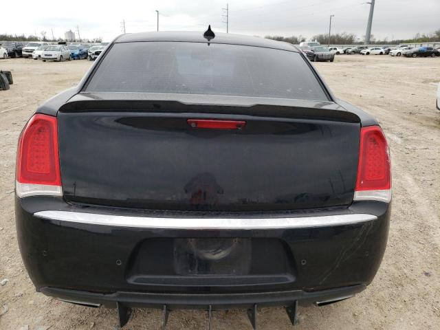 Photo 6 from auction – 2018 CHRYSLER 300 LIMITE with VIN 2C3CCAEG2JH117564