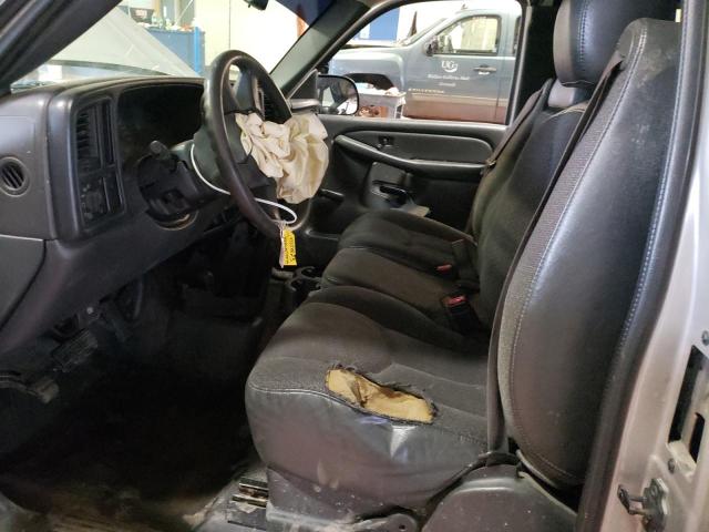 Photo 7 from auction – 2004 CHEVROLET SILVERADO with VIN 2GCEK19V741122742