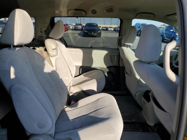 Photo 10 from auction – 2014 TOYOTA SIENNA LE with VIN 5TDKK3DC2ES409128