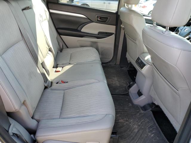 Photo 10 from auction – 2016 TOYOTA HIGHLANDER with VIN 5TDBKRFH4GS251227