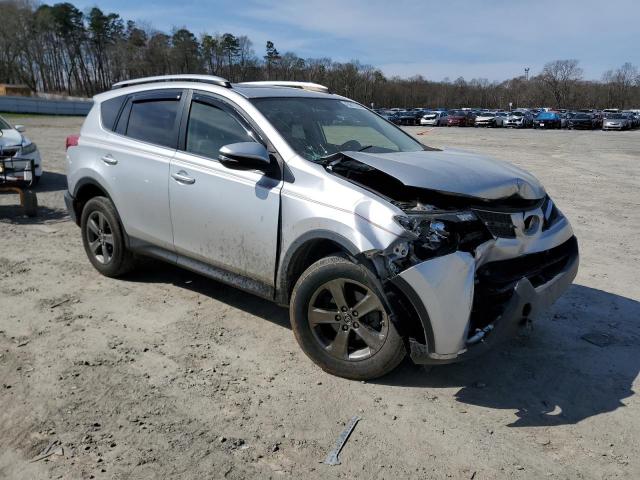 Photo 4 from auction – 2015 TOYOTA RAV4 XLE with VIN JTMWFREV6FD080228