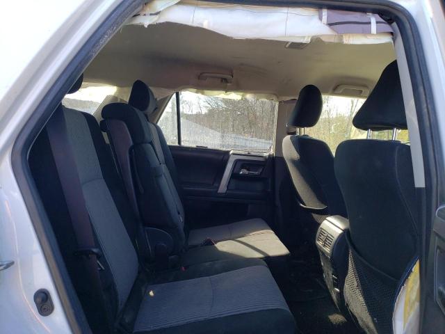 Photo 11 from auction – 2018 TOYOTA 4RUNNER SR with VIN JTEBU5JRXJ5532685