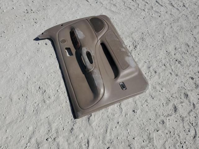 Photo 12 from auction – 2000 TOYOTA TUNDRA ACC with VIN 5TBBT4812YS085929