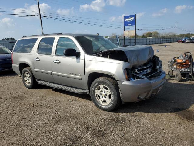 Photo 4 from auction – 2007 CHEVROLET SUBURBAN C with VIN 1GNFC16087R272081