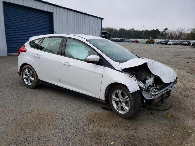 Photo 4 from auction – 2014 FORD FOCUS SE with VIN 1FADP3K2XEL400303