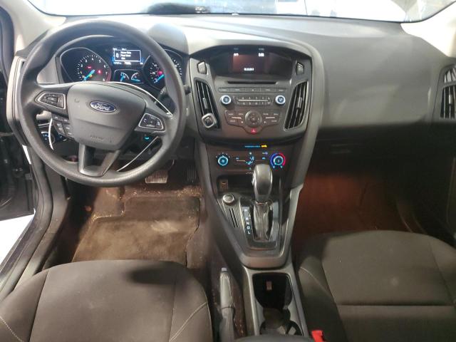 Zdjęcie 8 z aukcji – 2017 FORD FOCUS SE z VIN 1FADP3K25HL311856