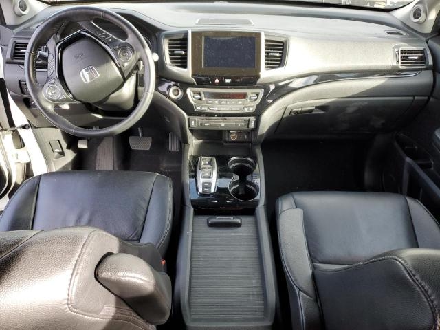 Photo 8 from auction – 2017 HONDA PILOT TOUR with VIN 5FNYF5H93HB048008