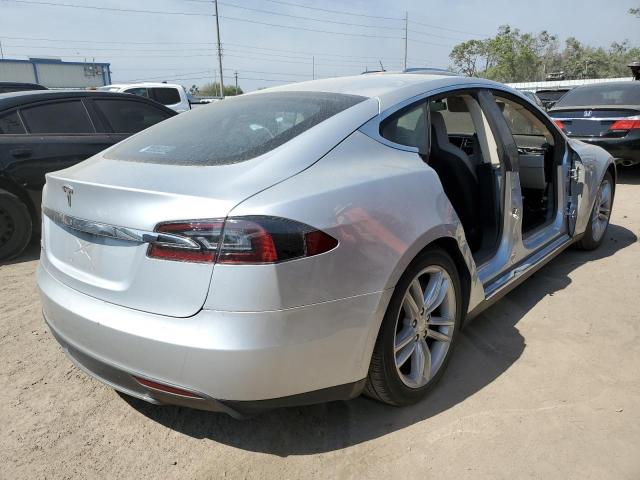 Photo 3 from auction – 2013 TESLA MODEL S with VIN 5YJSA1CG5DFP03797