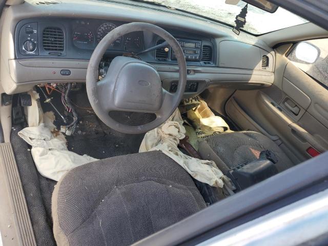 Photo 8 from auction – 2000 FORD CROWN VICT with VIN 2FAFP71W5YX185201