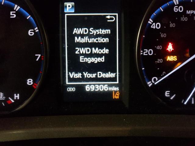 Photo 9 from auction – 2017 TOYOTA RAV4 XLE with VIN 2T3RFREV3HW553571