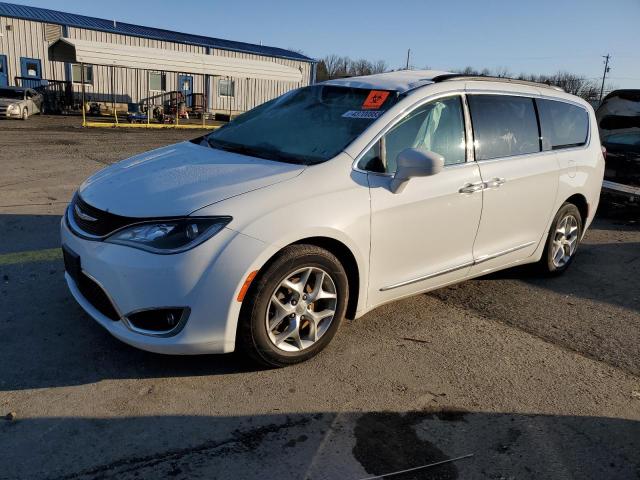 CHRYSLER PACIFICA T 2017 with VIN 2C4RC1BG2HR503254 - Photo from auction