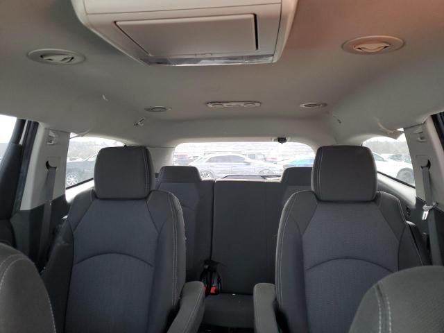 Photo 10 from auction – 2017 CHEVROLET TRAVERSE L with VIN 1GNKRHKD2HJ207709