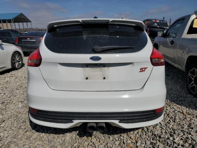 Photo 6 from auction – 2017 FORD FOCUS ST with VIN 1FADP3L97HL260131