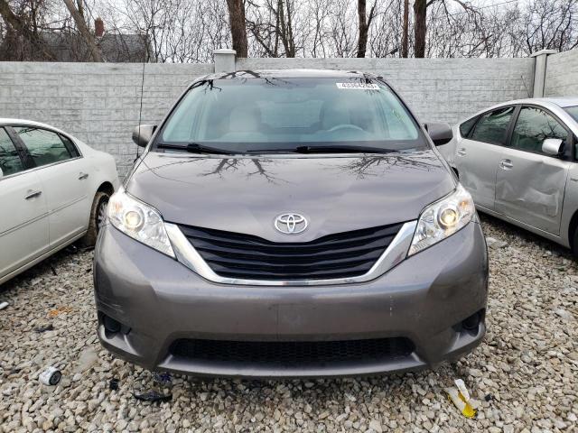 Photo 5 from auction – 2014 TOYOTA SIENNA LE with VIN 5TDJK3DC0ES073569