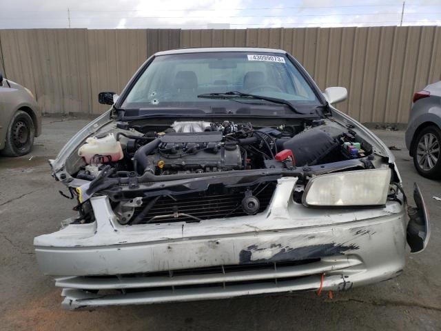Photo 5 from auction – 2000 TOYOTA CAMRY LE with VIN 4T1BF28K5YU111572