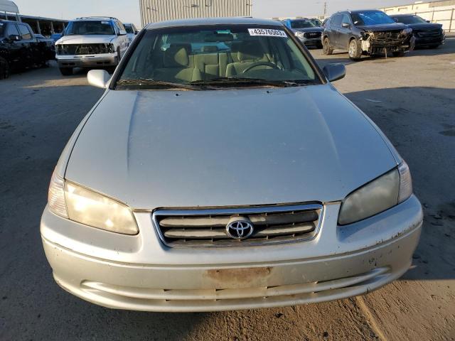 Photo 5 from auction – 2000 TOYOTA CAMRY CE with VIN 4T1BG22K8YU691941