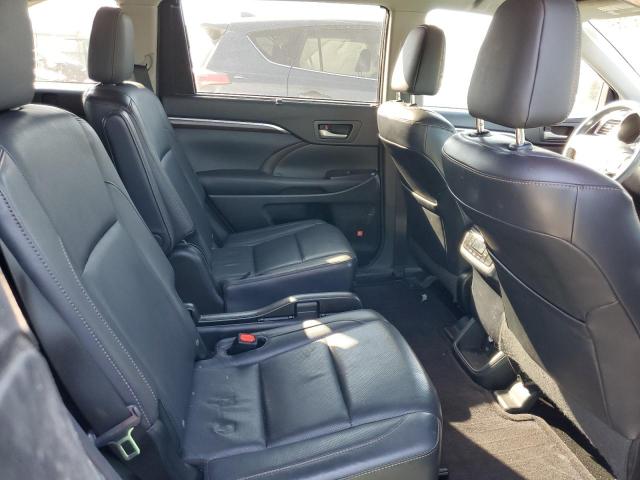 Photo 11 from auction – 2016 TOYOTA HIGHLANDER with VIN 5TDYKRFHXGS124007