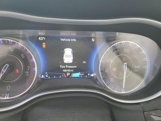 Photo 9 from auction – 2015 CHRYSLER 300C with VIN 2C3CCAKGXFH787715