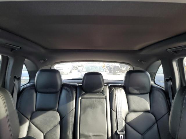 Photo 10 from auction – 2016 PORSCHE CAYENNE with VIN WP1AA2A21GLA02294