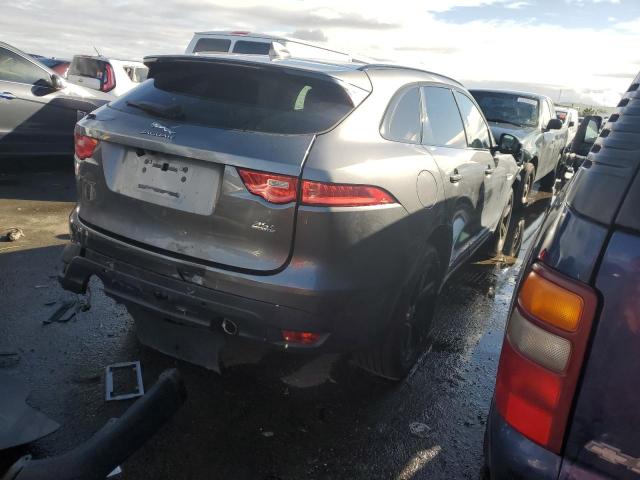 Photo 3 from auction – 2017 JAGUAR F-PACE R - with VIN SADCL2BV9HA074620