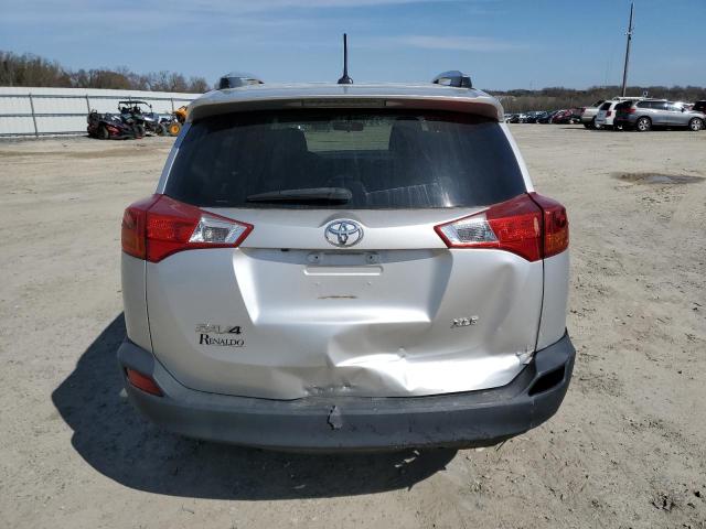 Photo 6 from auction – 2015 TOYOTA RAV4 XLE with VIN JTMWFREV6FD080228