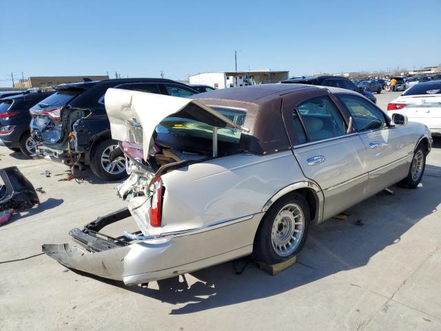 Photo 3 from auction – 2001 LINCOLN TOWN CAR with VIN 1LNHM83W81Y697597