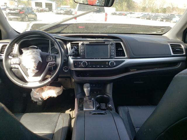 Photo 8 from auction – 2017 TOYOTA HIGHLANDER with VIN 5TDJZRFH7HS464746