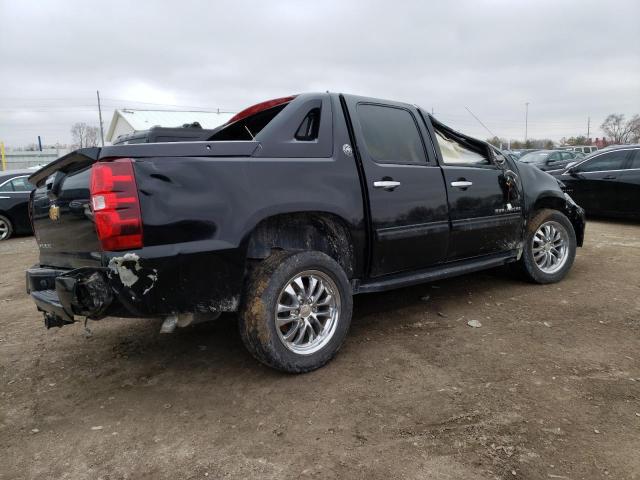 Photo 3 from auction – 2013 CHEVROLET AVALANCHE with VIN 3GNTKFE75DG351026