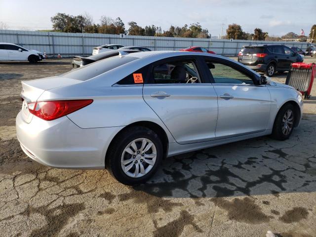 Photo 3 from auction – 2013 HYUNDAI SONATA GLS with VIN 5NPEB4AC9DH563797