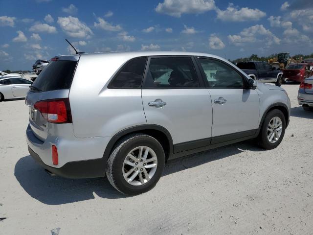 Photo 3 from auction – 2014 KIA SORENTO LX with VIN 5XYKT3A69EG513124