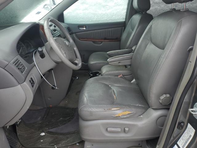 Photo 7 from auction – 2004 TOYOTA SIENNA XLE with VIN 5TDZA22C84S063471