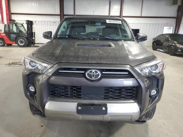 Photo 5 from auction – 2021 TOYOTA 4RUNNER SR with VIN JTERU5JRXM5846422