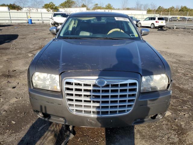Photo 5 from auction – 2010 CHRYSLER 300 TOURIN with VIN 2C3CA5CV0AH265999