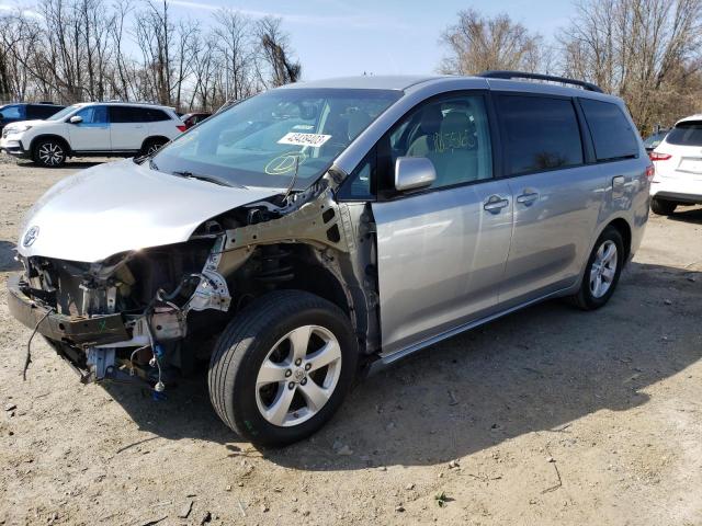 Photo 1 from auction – 2014 TOYOTA SIENNA LE with VIN 5TDKK3DC4ES421281