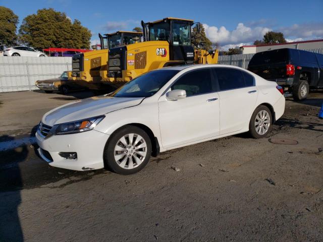 HONDA ACCORD EXL 2015 with VIN 1HGCR2F81FA112435 - Photo from auction