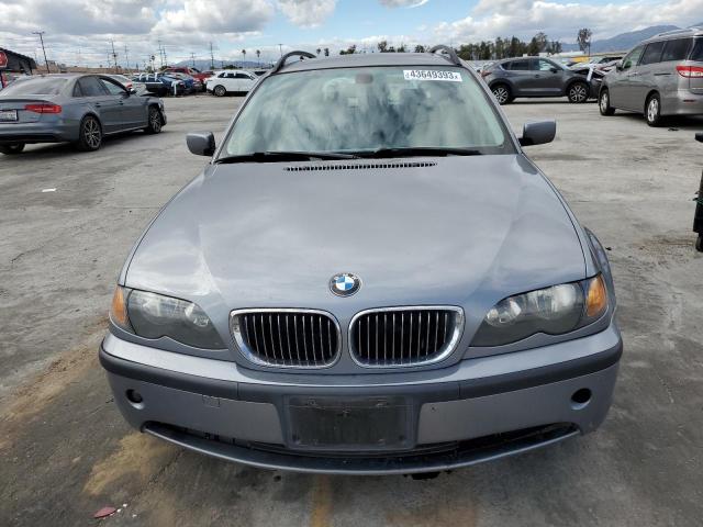 Photo 5 from auction – 2005 BMW 325 IT with VIN WBAEN33435PC13918