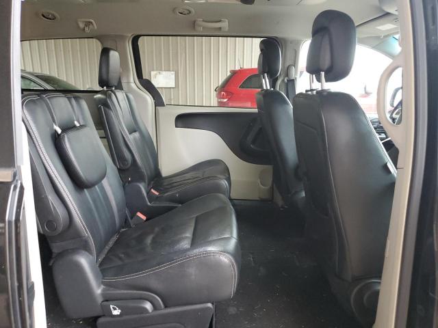 Photo 11 from auction – 2016 CHRYSLER TOWN & COU with VIN 2C4RC1BG1GR298797