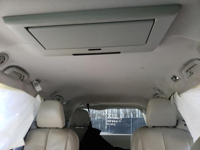 Photo 10 from auction – 2011 TOYOTA SIENNA XLE with VIN 5TDDK3DC4BS028322