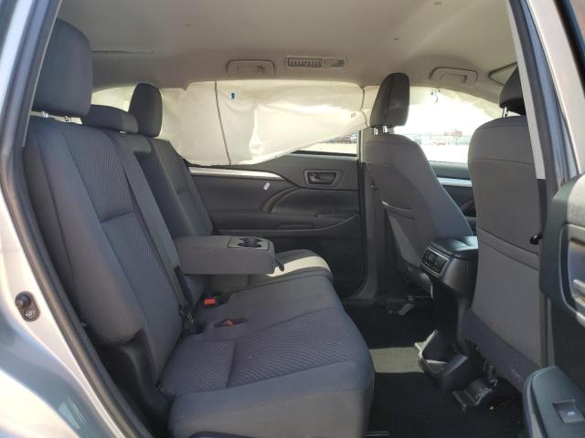 Photo 11 from auction – 2018 TOYOTA HIGHLANDER with VIN 5TDZZRFH7JS256875
