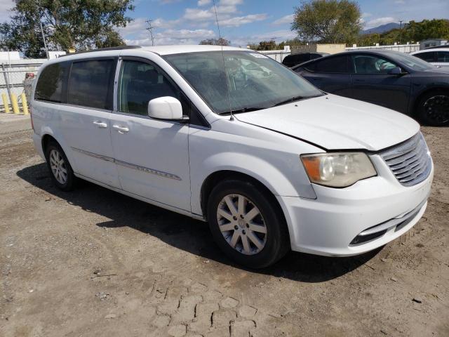 Photo 4 from auction – 2015 CHRYSLER TOWN & COU with VIN 2C4RC1BG5FR538884
