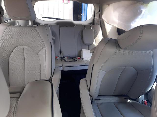 Фото 10 с аукциона – 2018 CHRYSLER PACIFICA H с VIN 2C4RC1N77JR230541