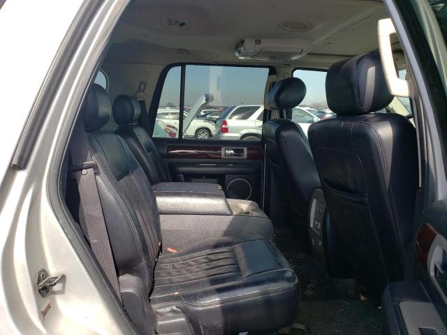 Photo 11 from auction – 2003 LINCOLN NAVIGATOR with VIN 5LMFU28RX3LJ47533