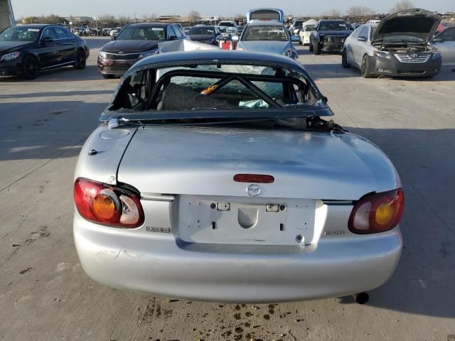 Photo 6 from auction – 1999 MAZDA MX-5 MIATA with VIN JM1NB3533X0122785