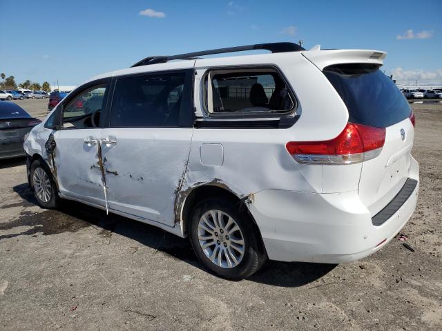 Photo 2 from auction – 2012 TOYOTA SIENNA XLE with VIN 5TDYK3DC1CS231090
