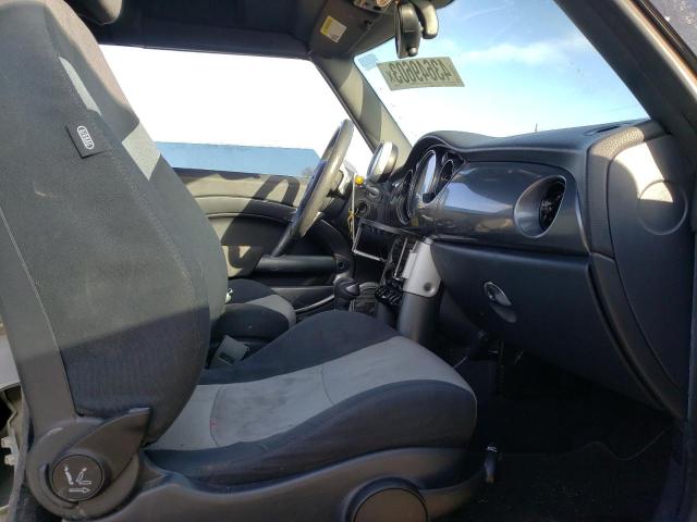 Photo 10 from auction – 2006 MINI COOPER S with VIN WMWRH33576TK59856