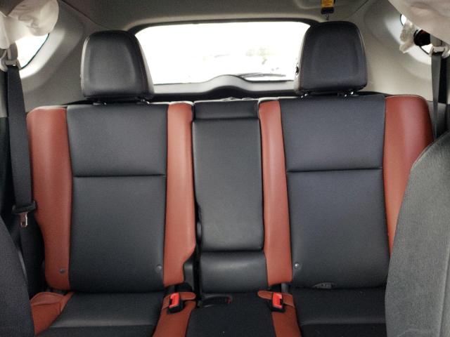 Photo 10 from auction – 2015 TOYOTA RAV4 LIMIT with VIN 2T3DFREV6FW249240